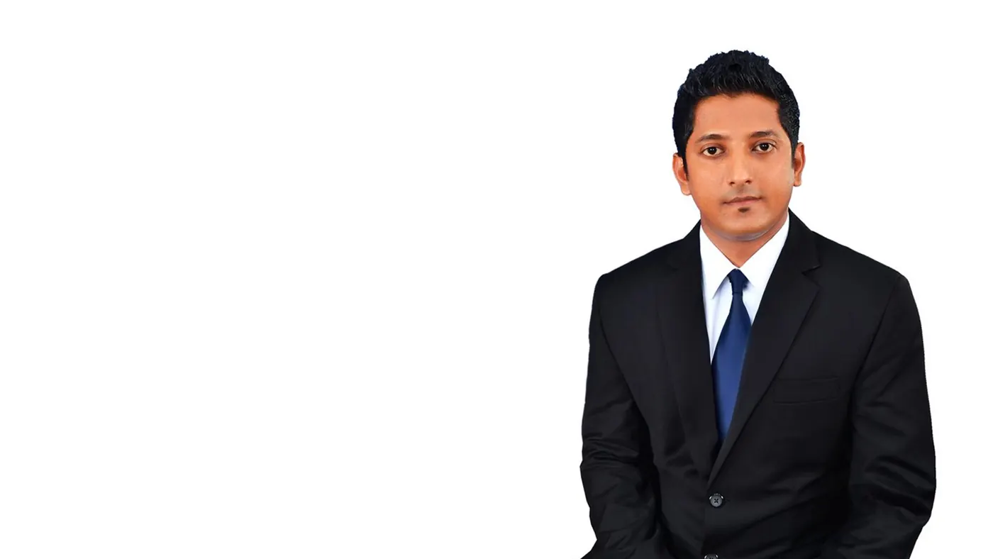 Duminda Lowe, Managing Director